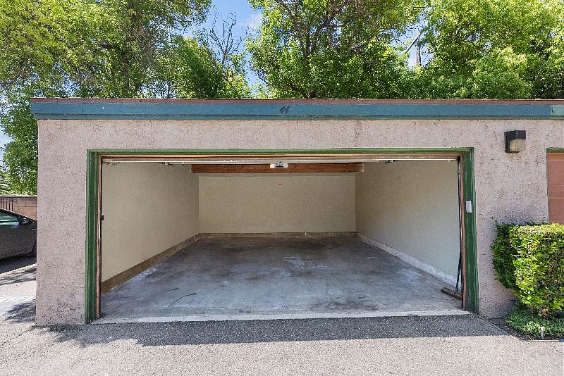 2 Car Garage