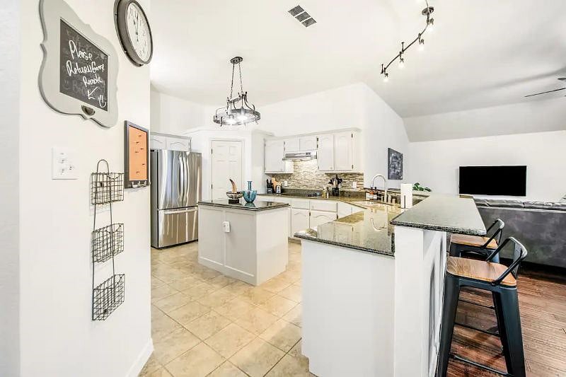 Furnished Finder property 544223_1 photo 6
