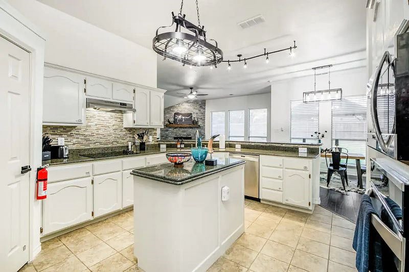 Furnished Finder property 544223_1 photo 5