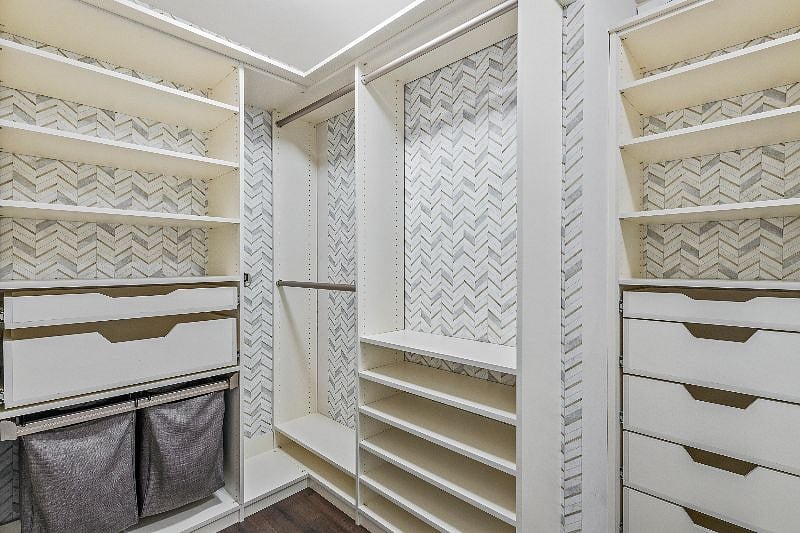 Primary Bedroom Closet