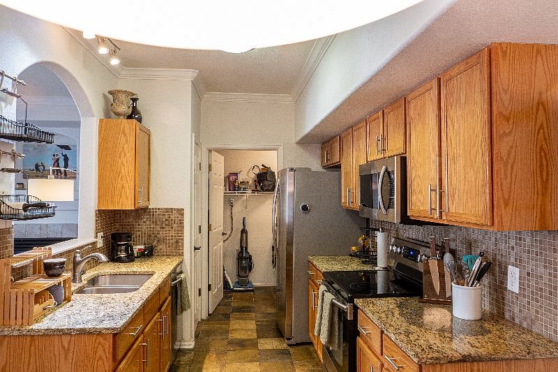 Furnished Finder property 544427_1 photo 13
