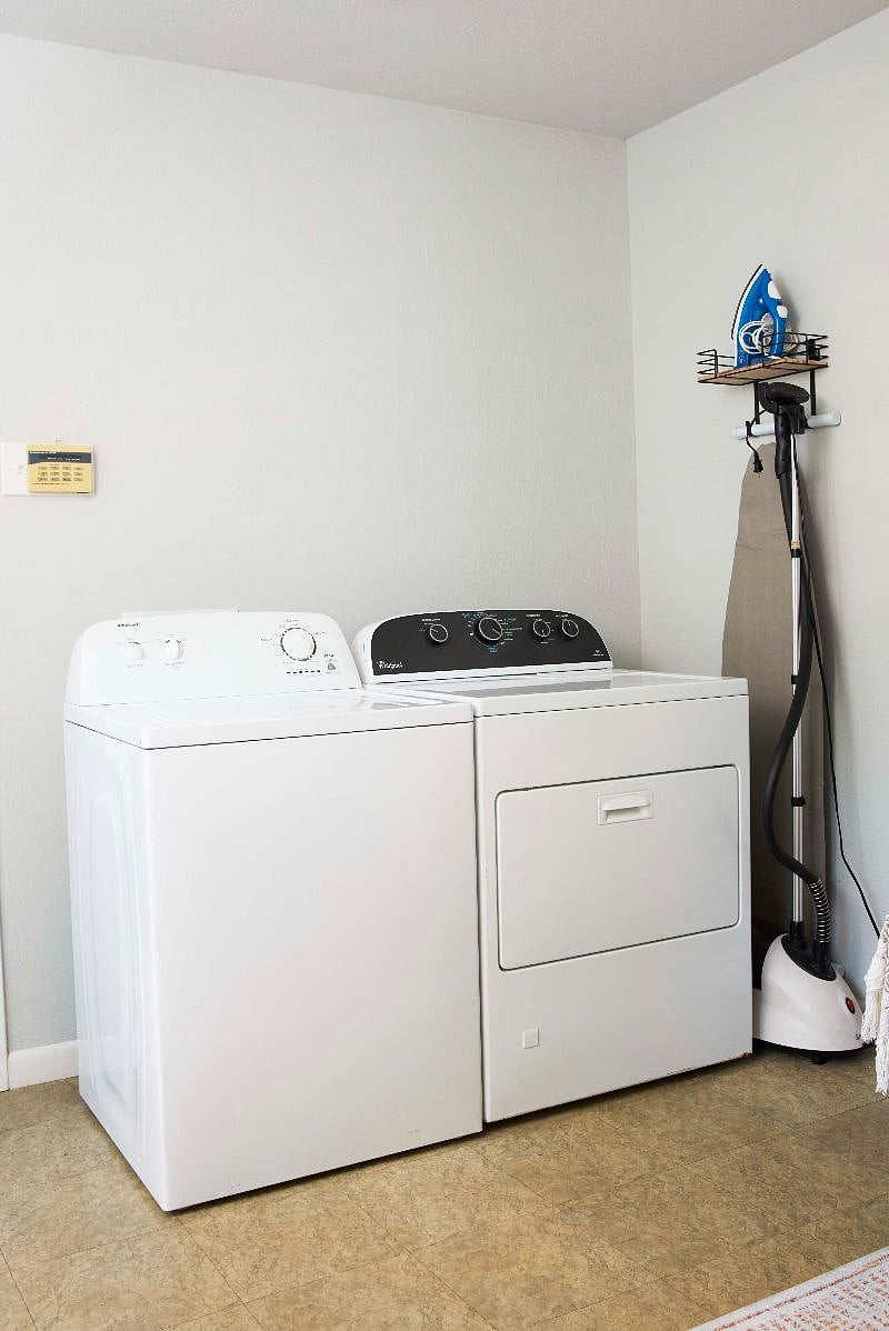 Washer/Dryer/ Ironing Board/ Professional Steamer