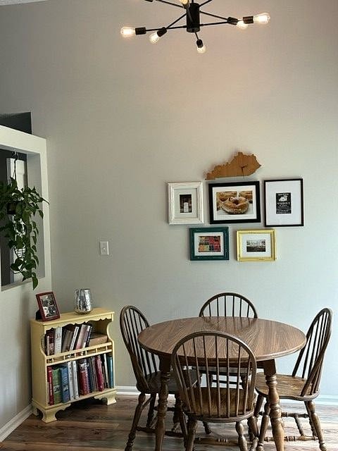 Kitchen - dining area