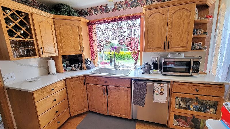 Shared kitchen (weekend use only)