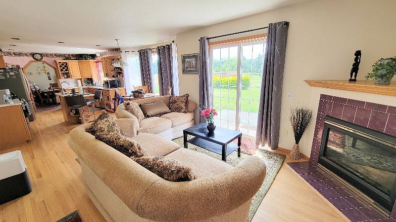 This is Livingroom is dedicated for your use only (a room divider has been added that is not pictured here)