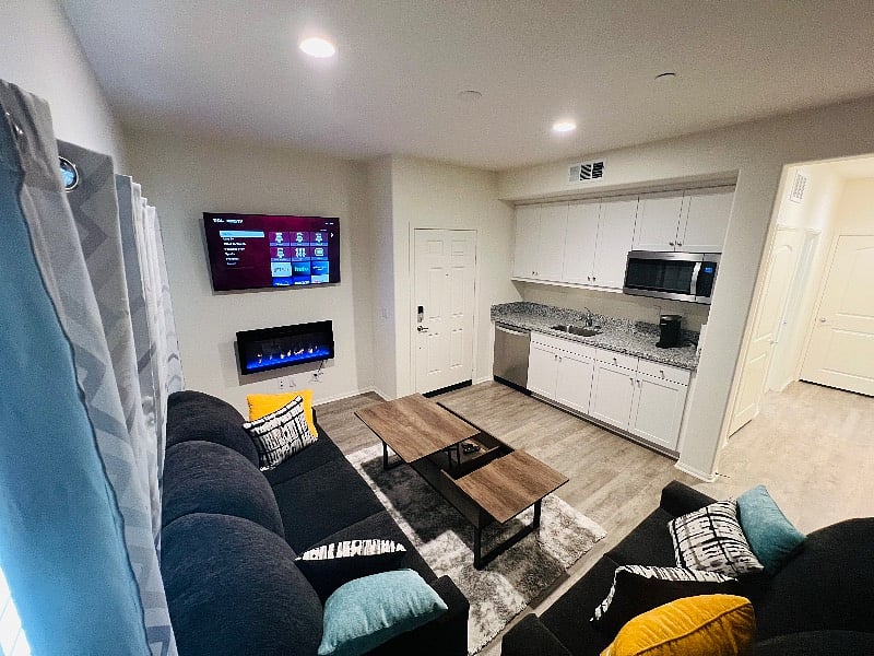 Furnished Finder property 544648_1 photo 1