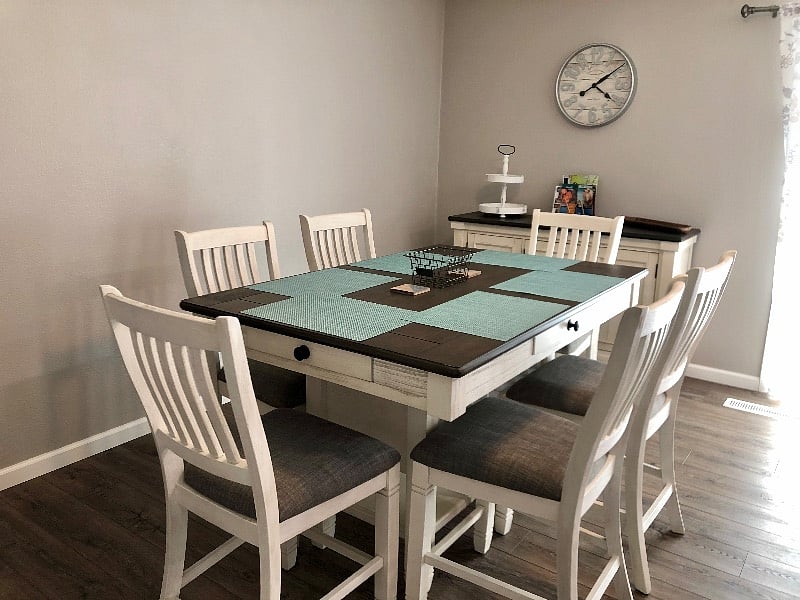 Dining room table seats 6