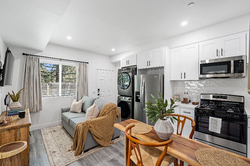 Furnished Finder property 544787_1 photo 1