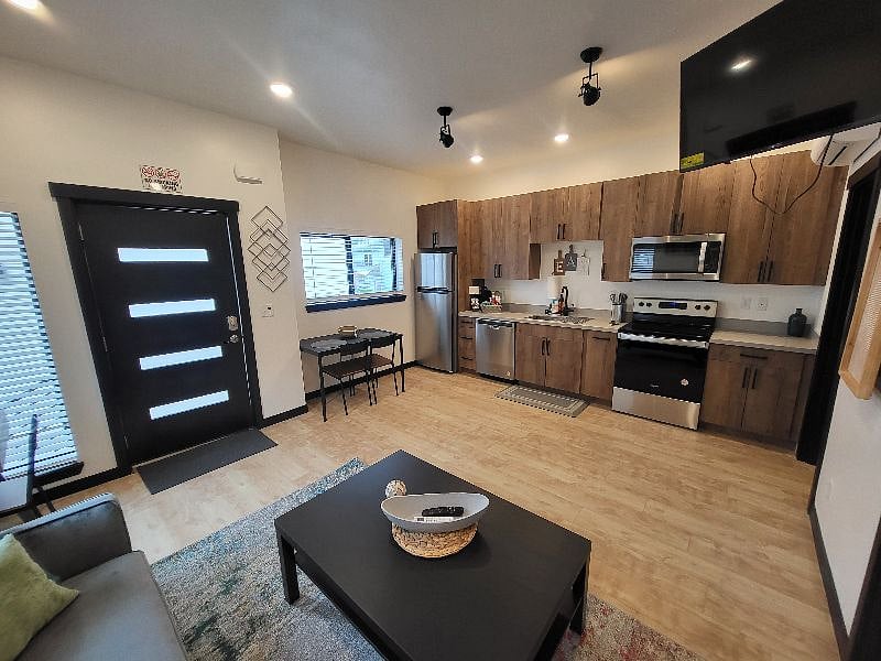 Furnished Finder property 544865_3 photo 7