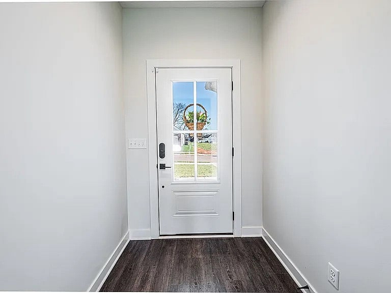 Furnished Finder property 545039_1 photo 10