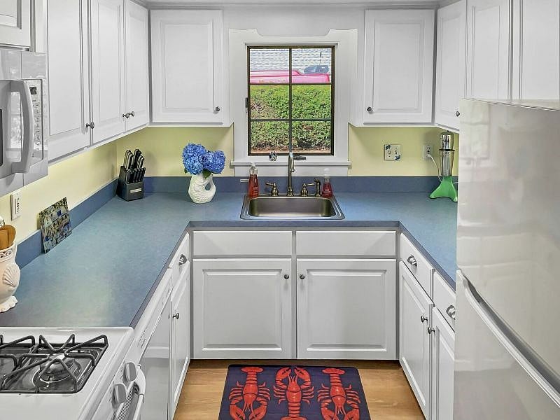 Furnished Finder property 545100_1 photo 7