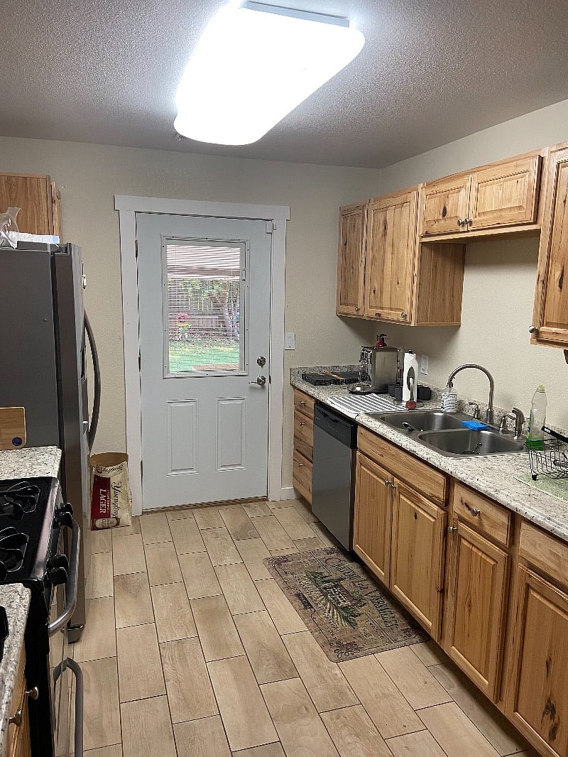 Furnished Finder property 545170_1 photo 16