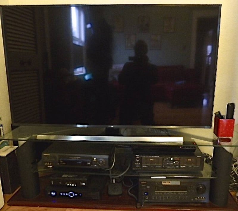 65" Samsung Smart TV, DVR, etc. High speed internet, streaming, and flexible family room/3rd bedroom.