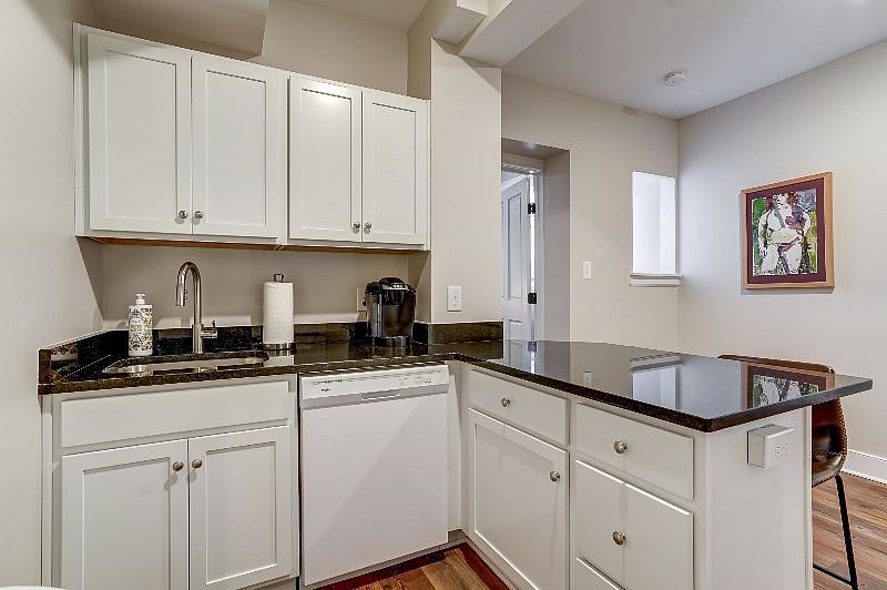 Furnished Finder property 545210_1 photo 7