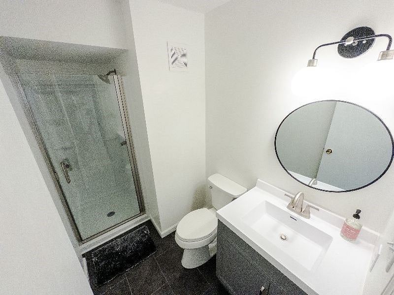 Bathroom 2 with Shower