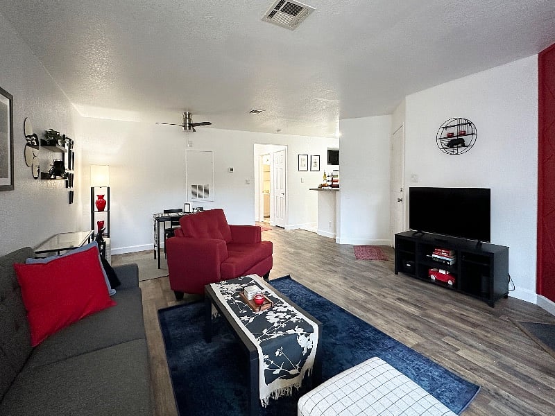 Furnished Finder property 545303_1 photo 3