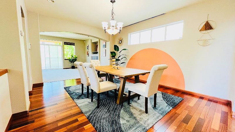 2nd Floor Dining