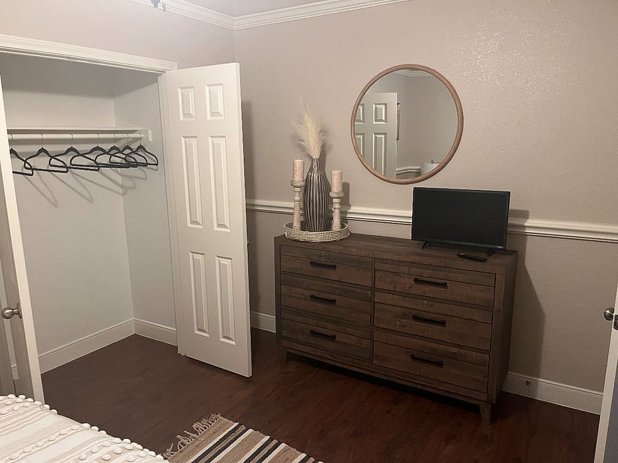 Furnished Finder property 545353_1 photo 3
