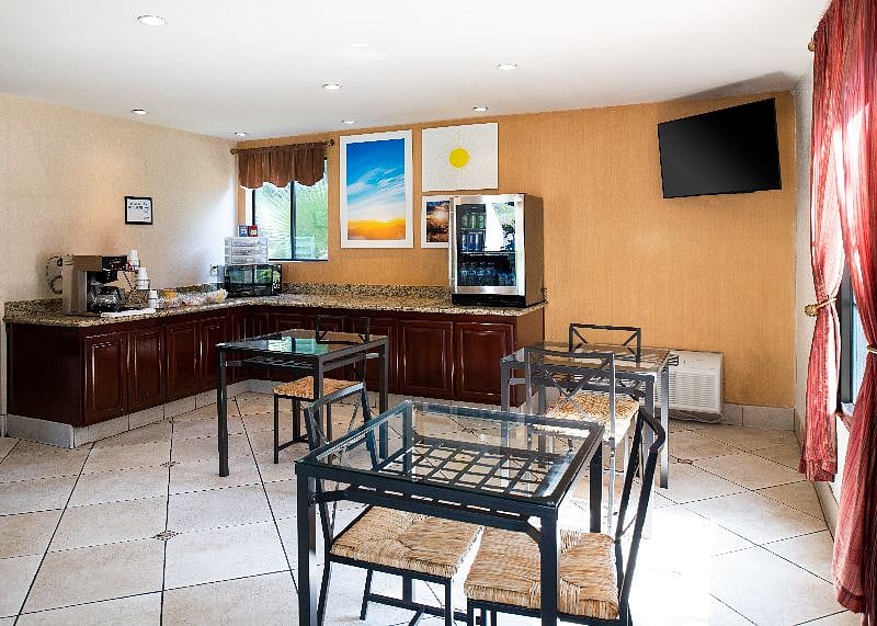 Furnished Finder property 545614_1 photo 3