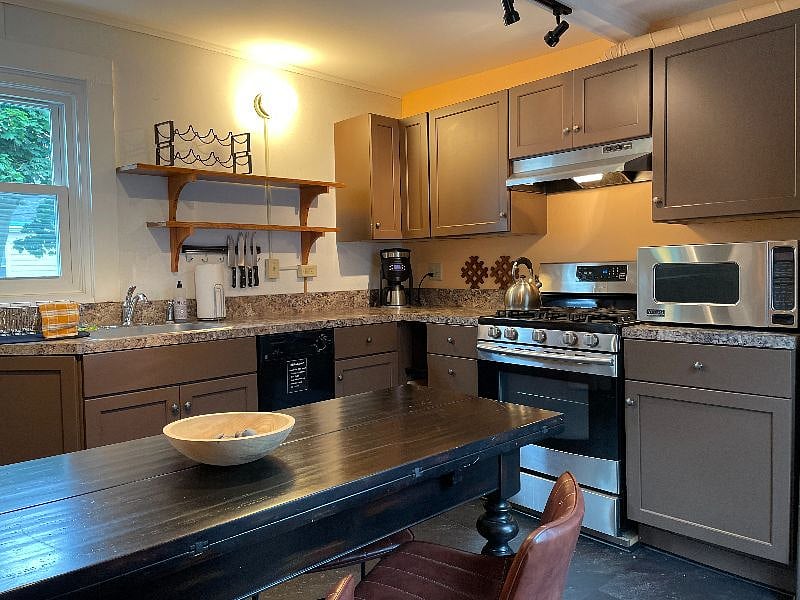 Furnished Finder property 545674_1 photo 21