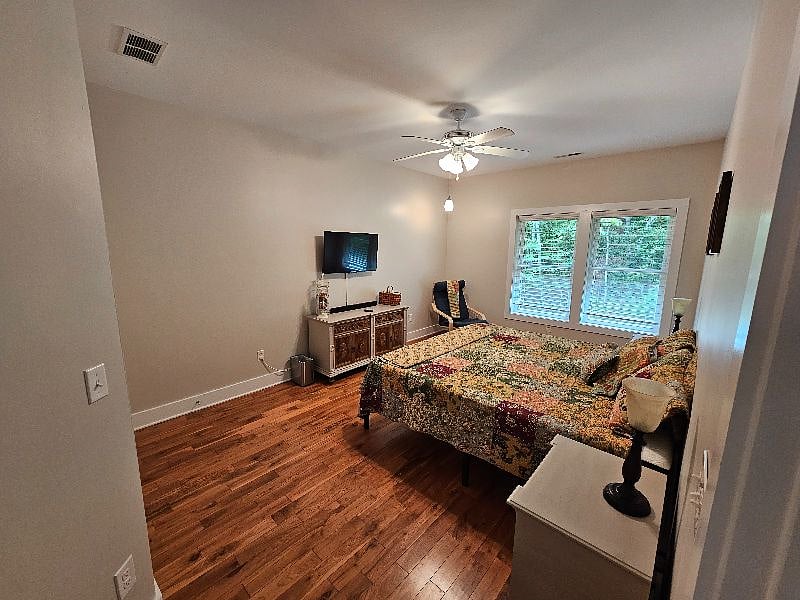 master bedroom, king bed