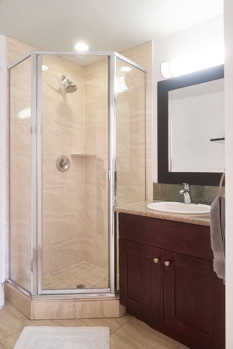 Furnished Finder property 545700_1 photo 23
