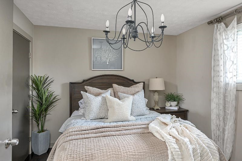 Bedroom #2 has a queen bed and Pottery Barn linens and pillows. 