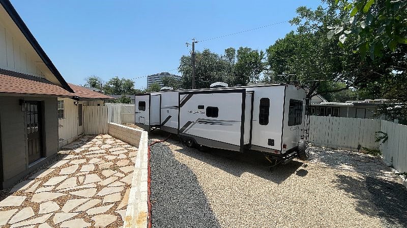 Furnished Finder property 545772_1 photo 17