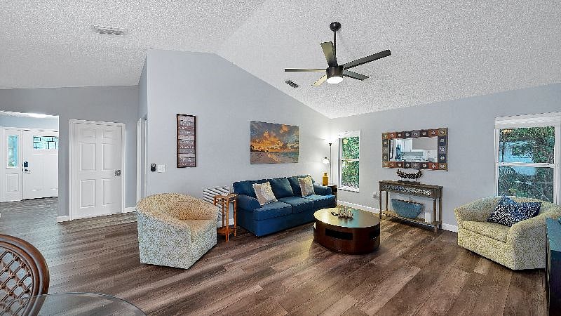 Furnished Finder property 545778_1 photo 17