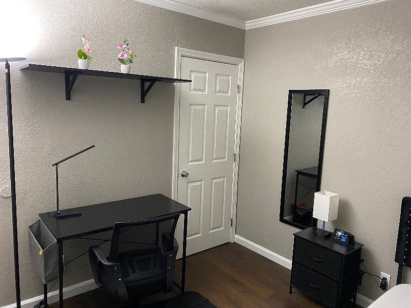 Bedroom 2 $1000 95 sq ft