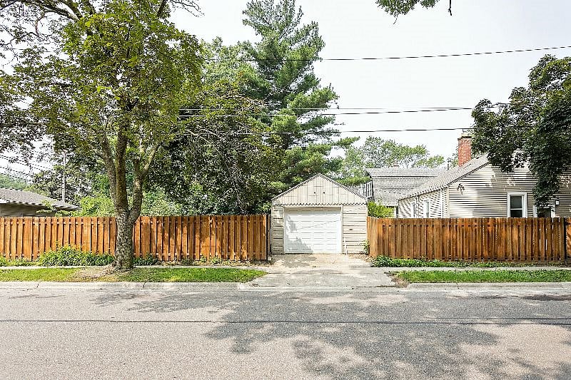 Furnished Finder property 545914_1 photo 36