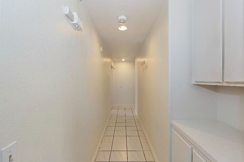 Furnished Finder property 545938_1 photo 3