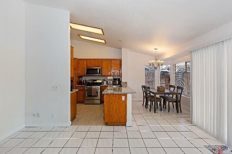 Furnished Finder property 545938_1 photo 4