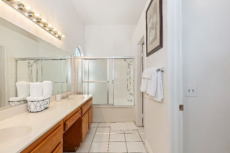 Furnished Finder property 545938_1 photo 12