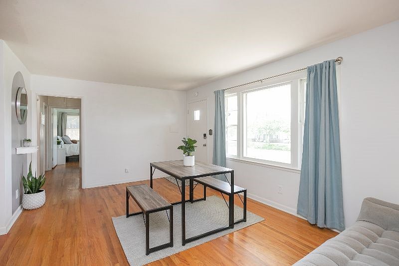 Furnished Finder property 545997_1 photo 11
