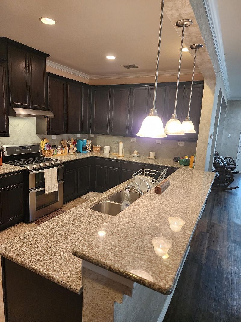 Furnished Finder property 546038_1 photo 3