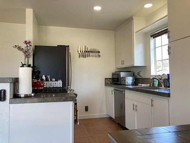 Furnished Finder property 546100_1 photo 13
