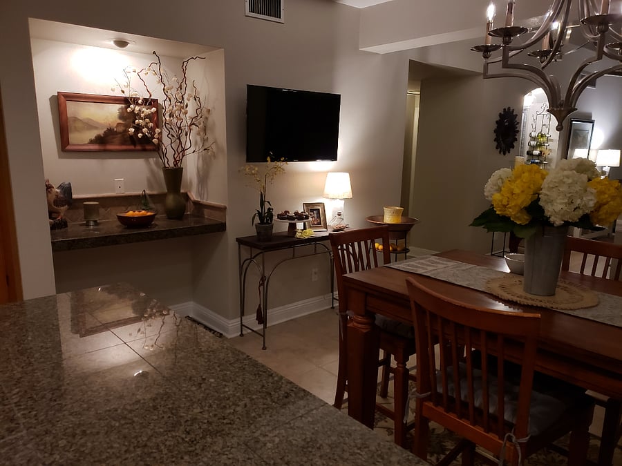 Kitchen w/ Laptop Area