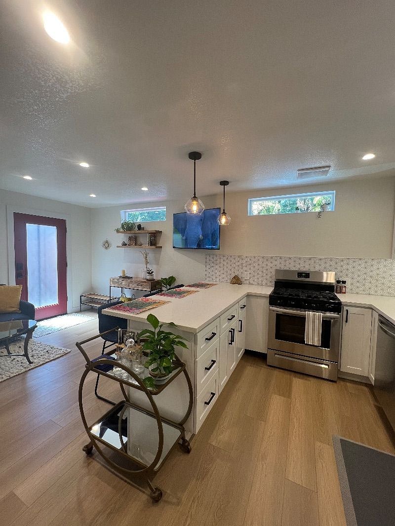 Furnished Finder property 546135_1 photo 7