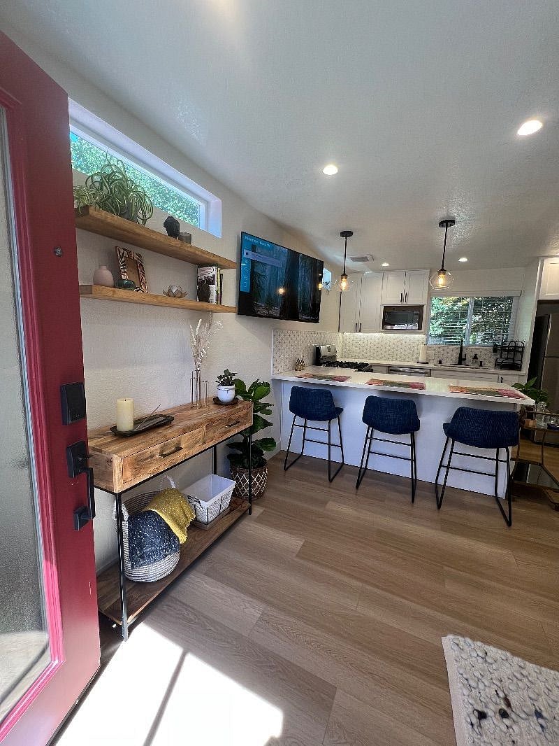 Relax at the breakfast bar or get some work done with plenty of counter space to sprawl.