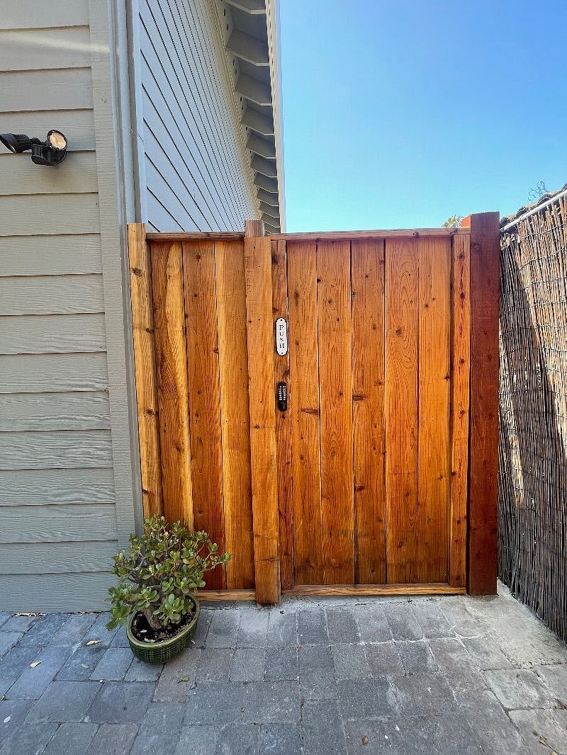 Unit is behind a locked gate for extra privacy and security.