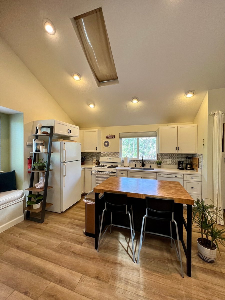 Furnished Finder property 546135_2 photo 3