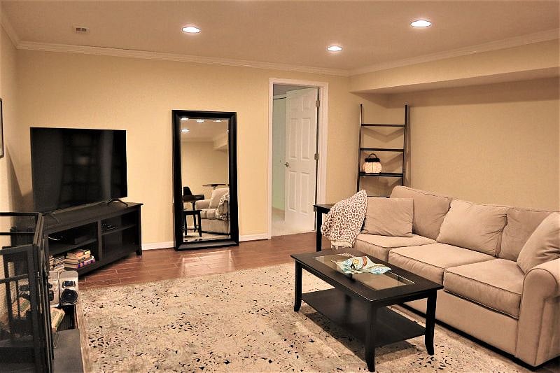 Furnished Finder property 546177_1 photo 3