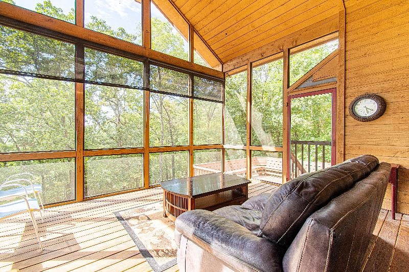 Furnished Finder property 546189_1 photo 3