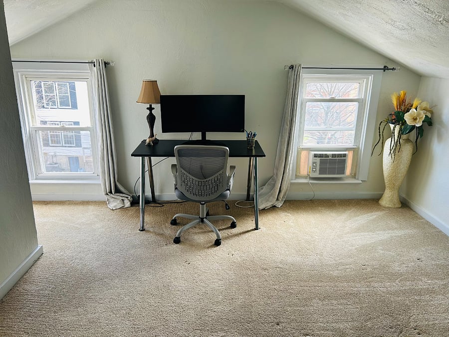 Bedroom 2 - Office 