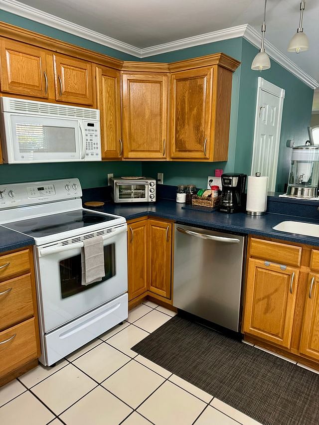 Furnished Finder property 546214_1 photo 6