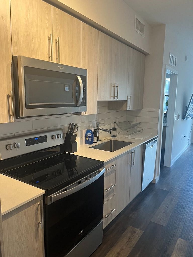 Furnished Finder property 546227_1 photo 4
