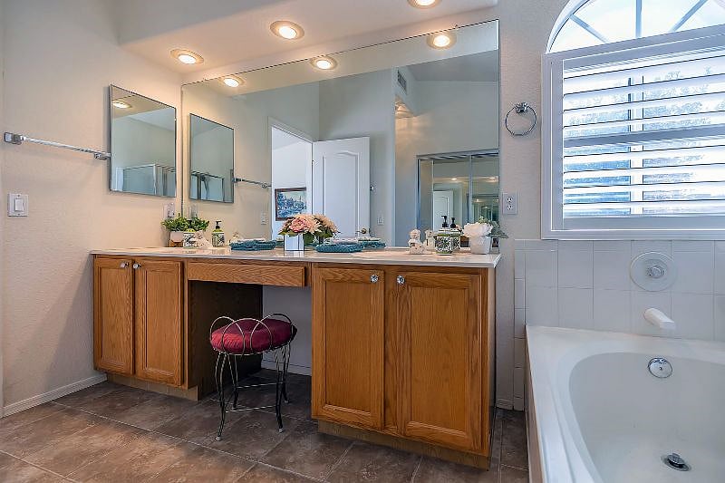 Furnished Finder property 546284_1 photo 11