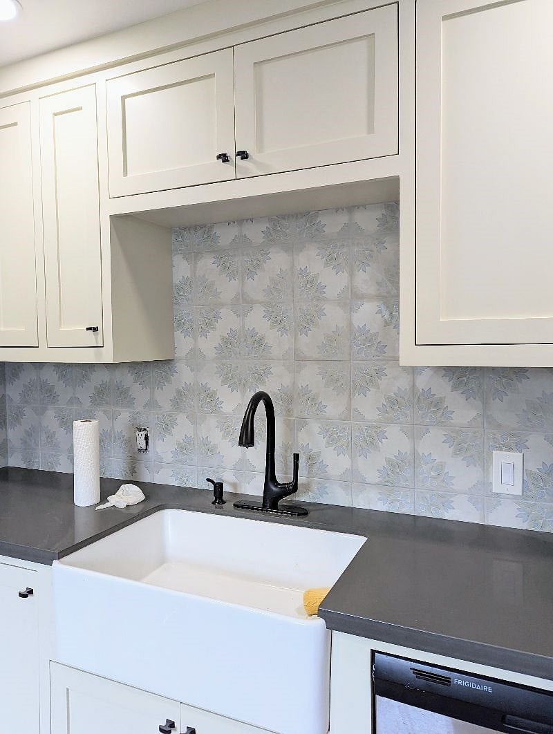 Full size kitchen renovated in 2023