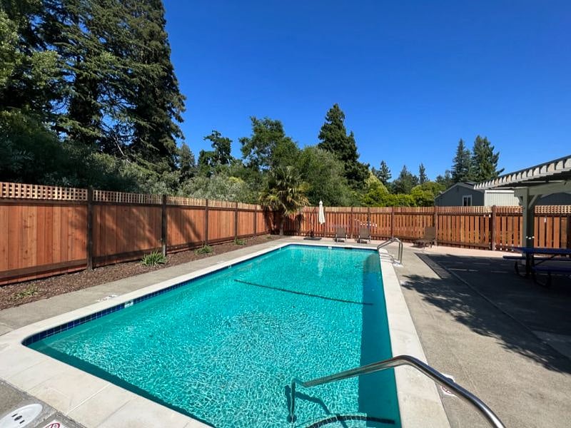 Furnished Finder property 546311_1 photo 20